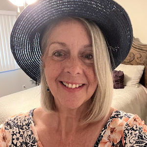 Meet your Posher, Jacqueline